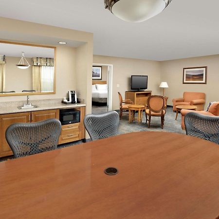 Hilton Garden Inn Yakima Downtown Exterior photo