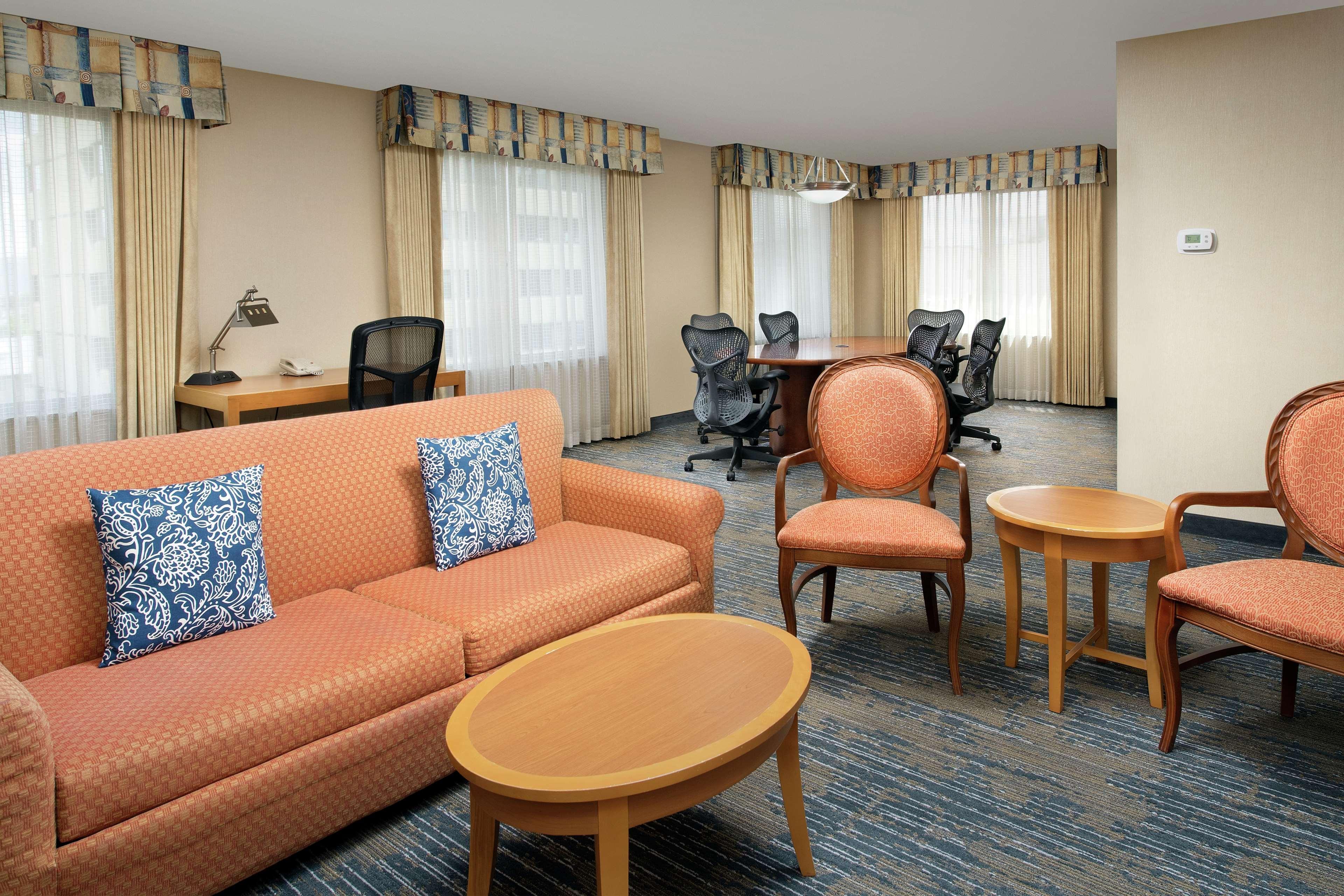 Hilton Garden Inn Yakima Downtown Exterior photo