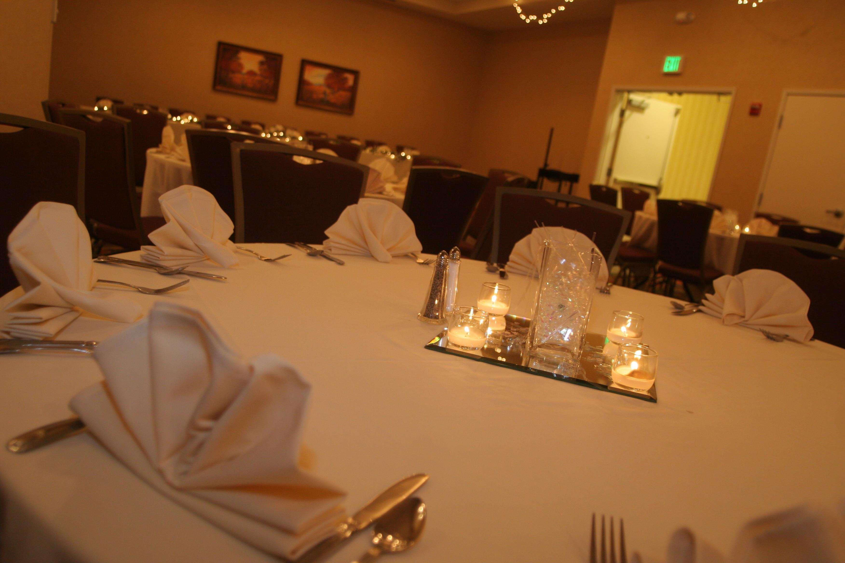 Hilton Garden Inn Yakima Downtown Restaurant photo
