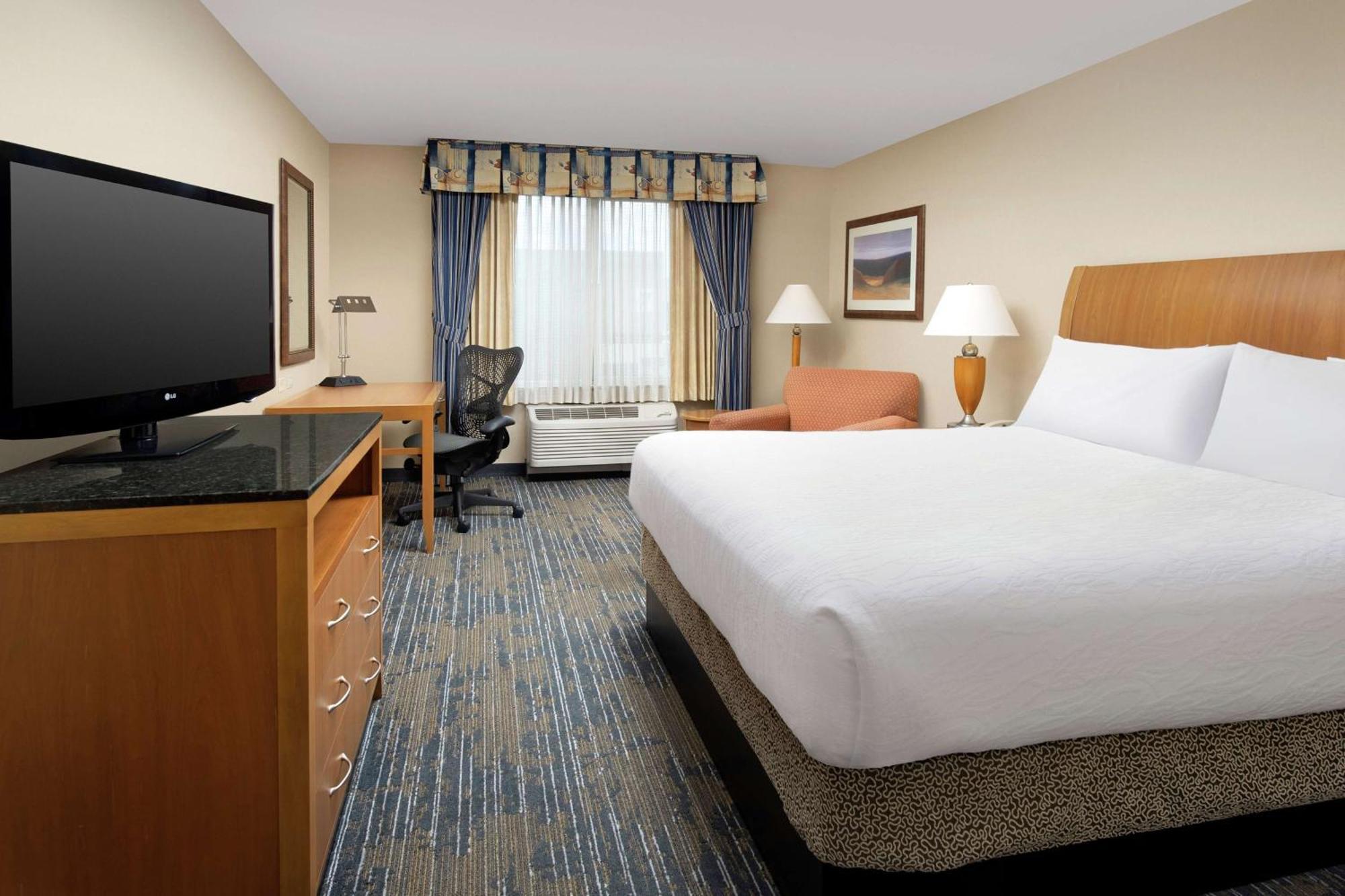Hilton Garden Inn Yakima Downtown Exterior photo
