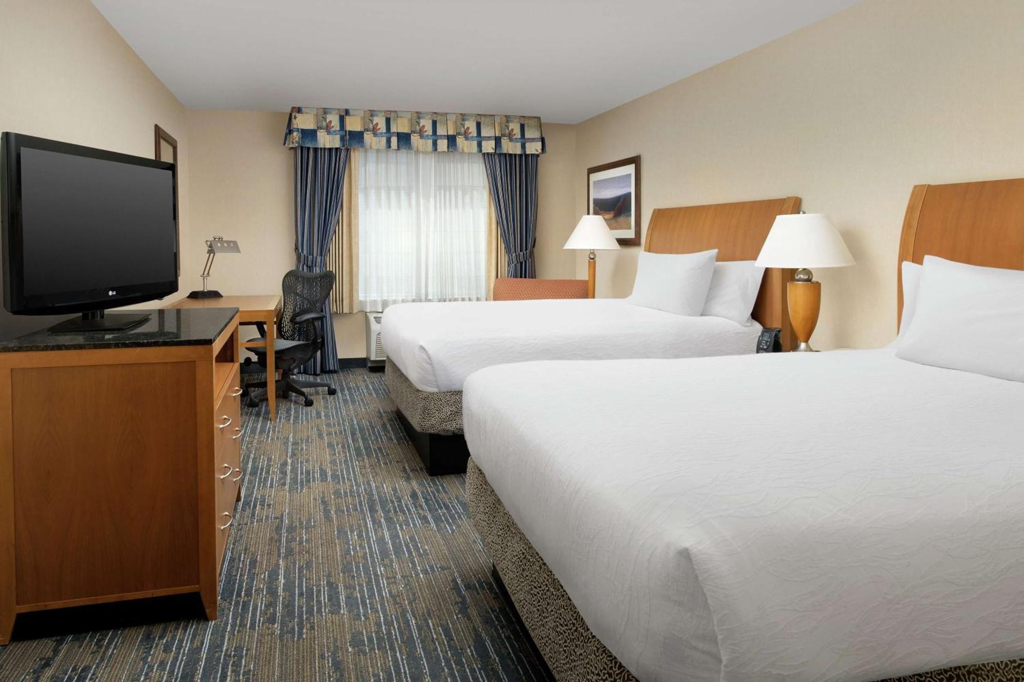 Hilton Garden Inn Yakima Downtown Exterior photo