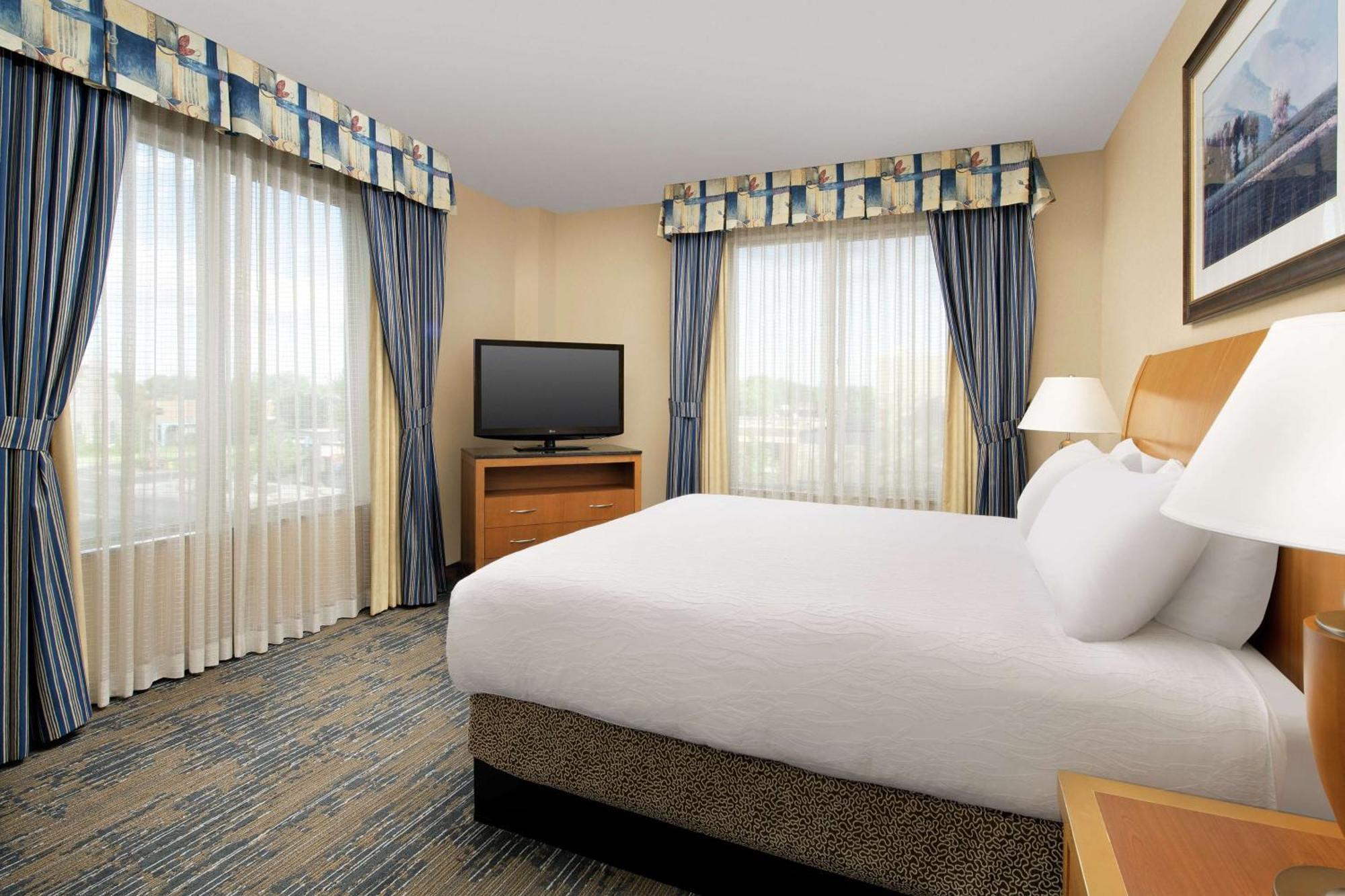 Hilton Garden Inn Yakima Downtown Exterior photo
