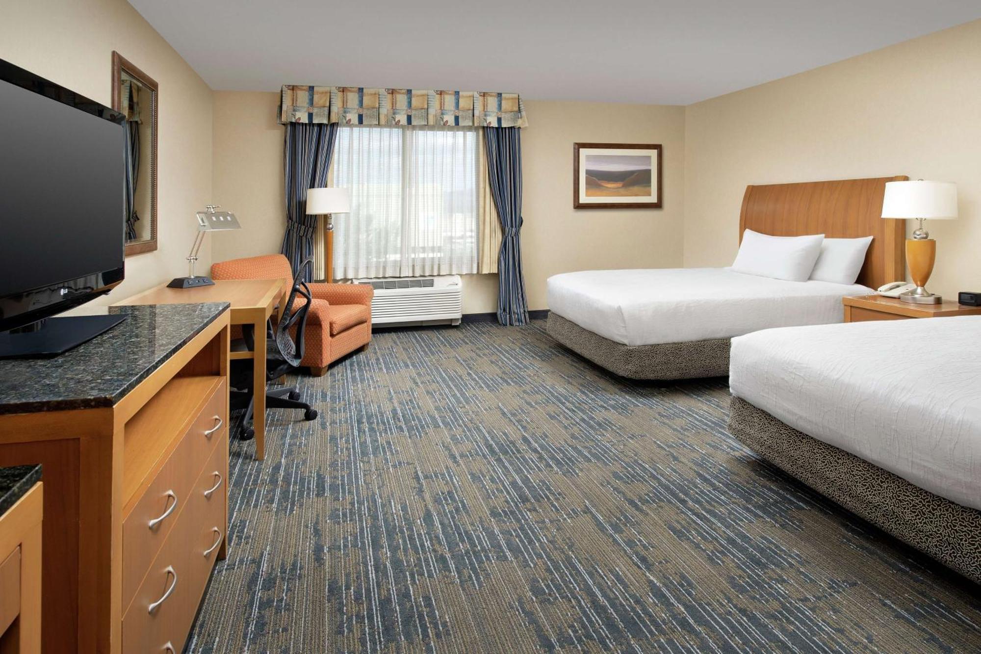 Hilton Garden Inn Yakima Downtown Exterior photo