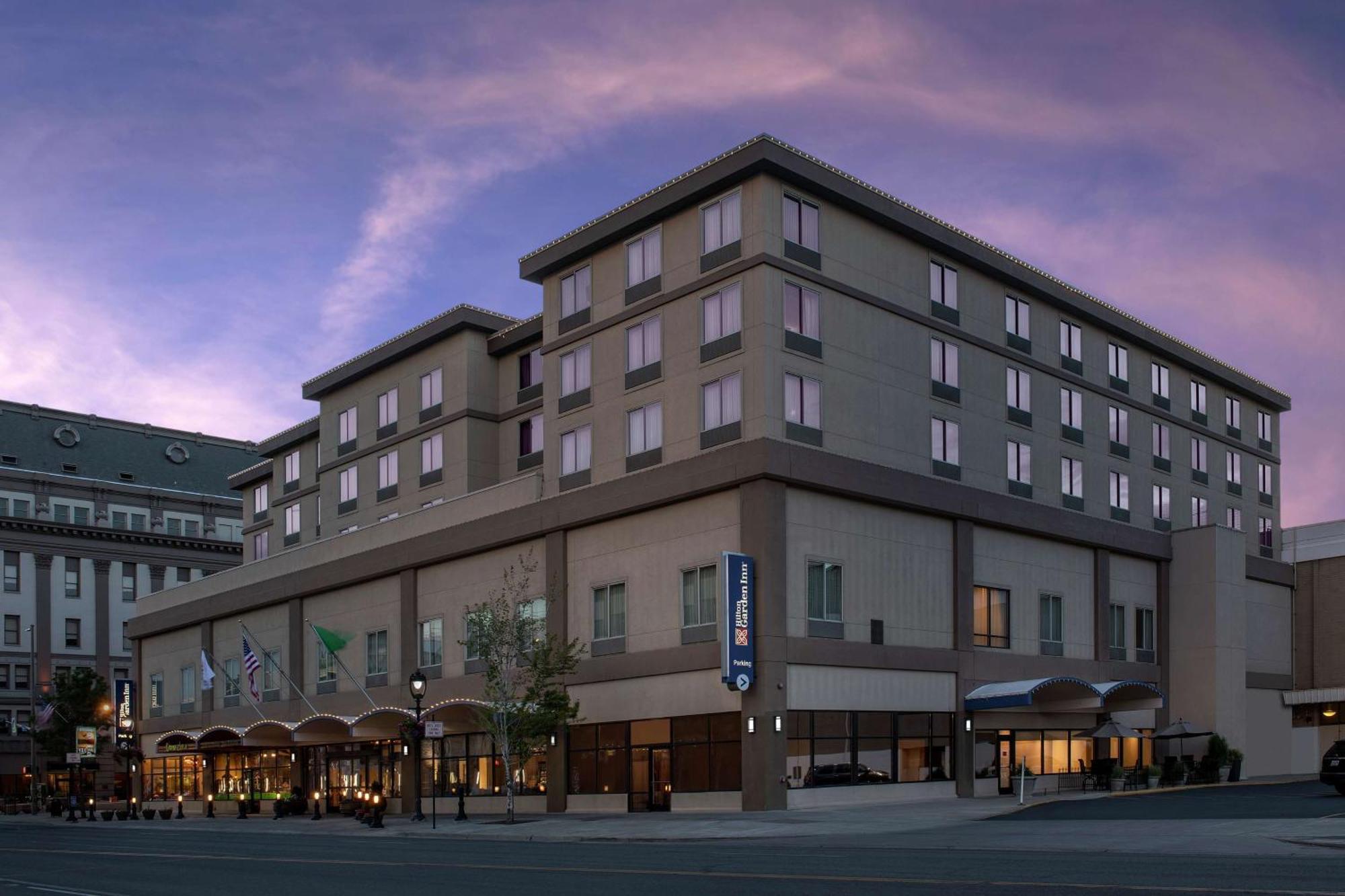 Hilton Garden Inn Yakima Downtown Exterior photo