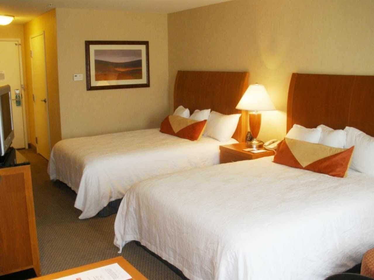 Hilton Garden Inn Yakima Downtown Exterior photo